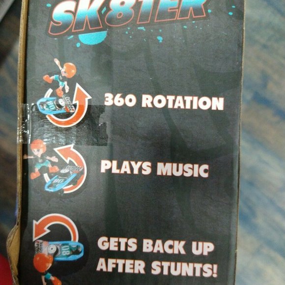 Stunt Skater Skating Toy Battery Operated Toy - Picture 12 of 12